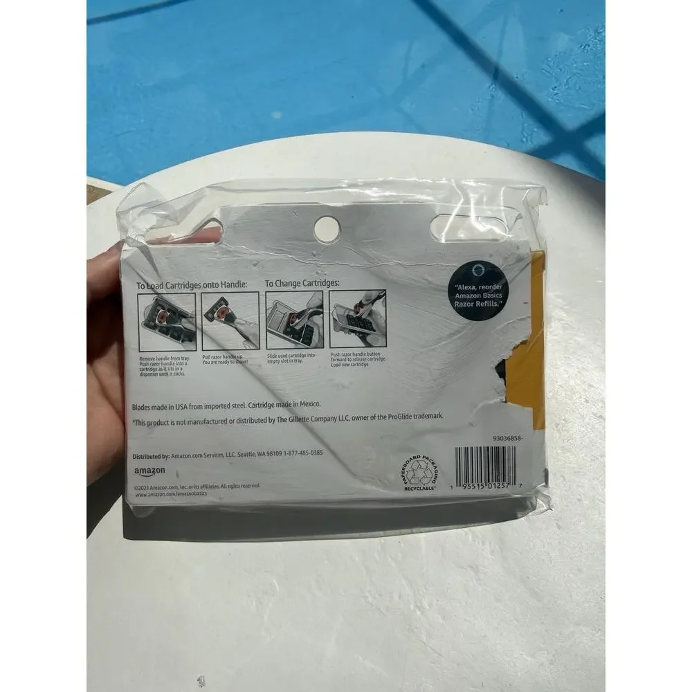 Amazon Basics 5 Blade Replacement Cartridges, Dual Lube Strips, 12 Count OPENBOX